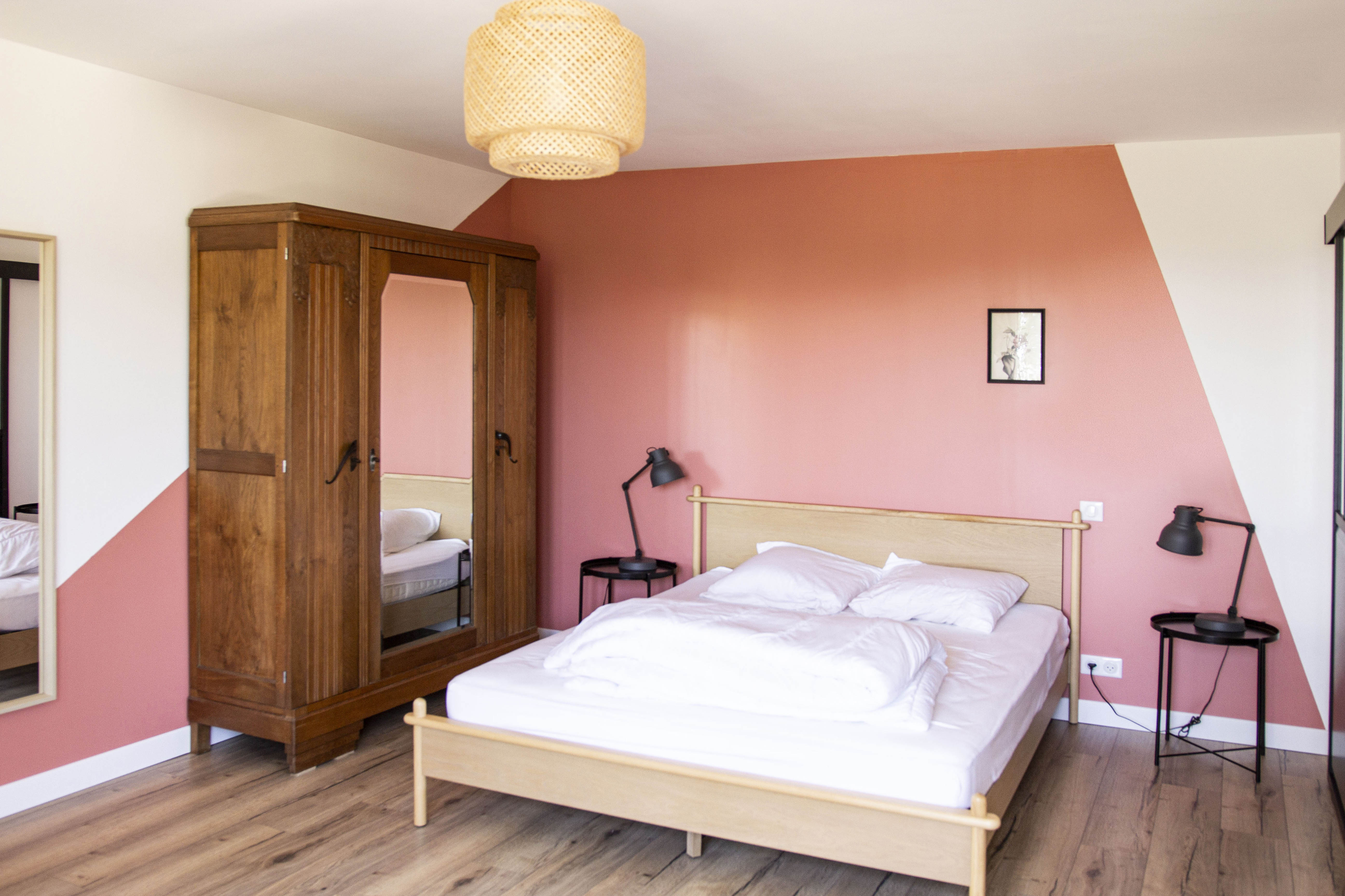 Le séjour avec sa grande table